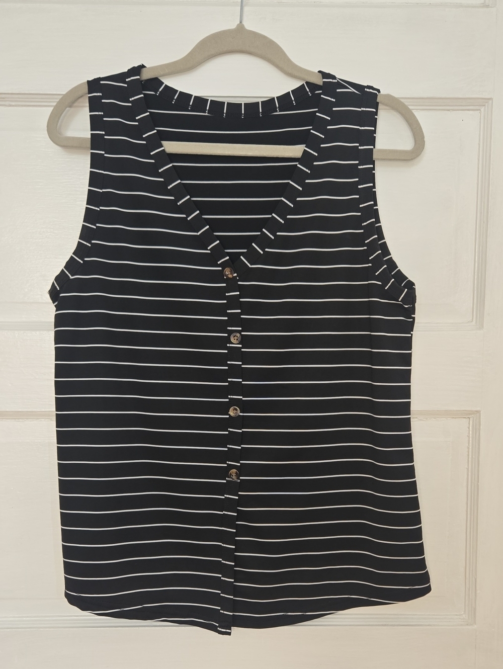 SHEIN Striped Button Front Tank Top Black & White Medium<